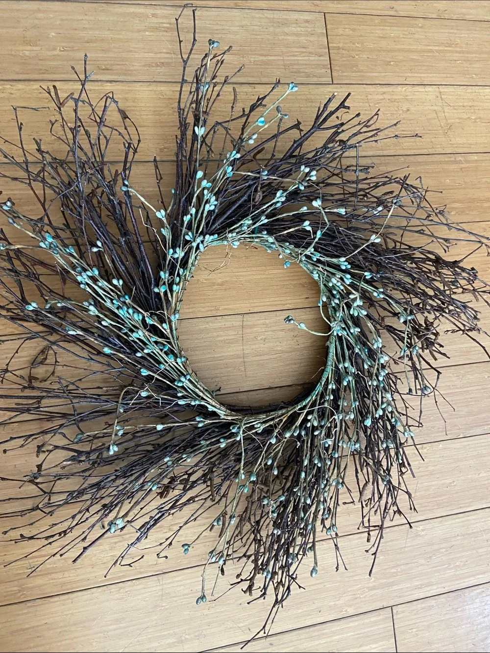 Handcrafted Blueberry Twig Holiday Wreath - Natural Brown & Light Blue